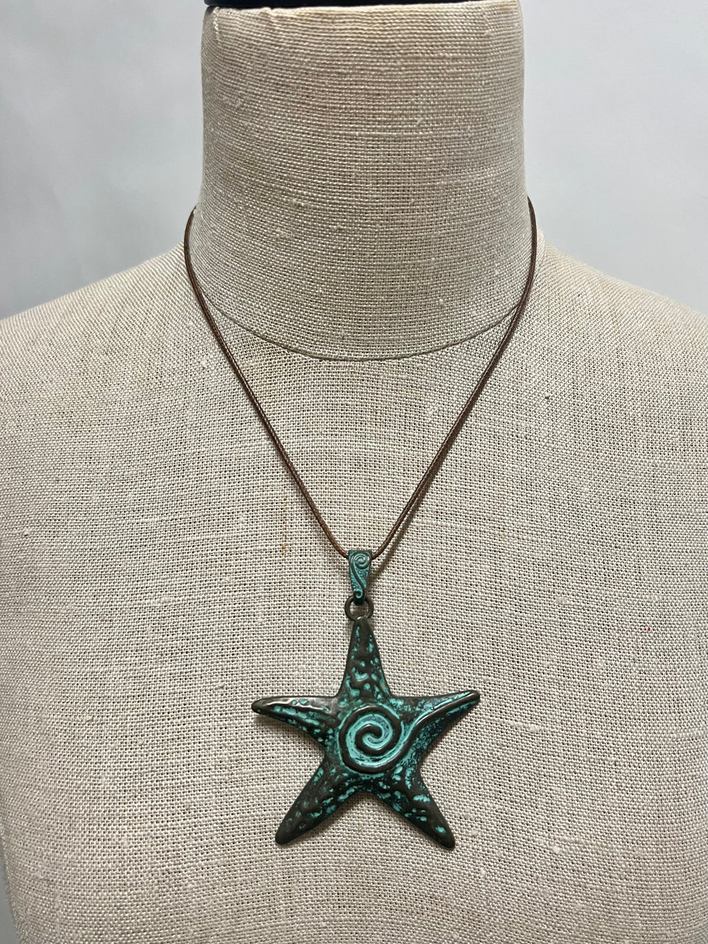 Starfish necklace